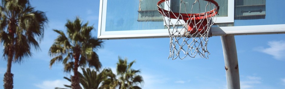 广厦官宣亚冠名单：胡金秋孙铭徽等多主力缺席 布朗领衔三外援出征